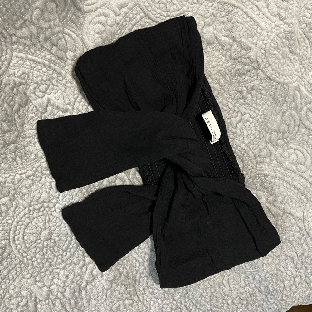 Black strapless crop top